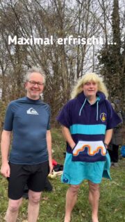 Maximal erfrischt bin ich heute - zusammen mit vielen Anderen - in das neue Jahr 2026 gestartet. Zum dritten Mal hat das Neujahrsschwimmen am Naturbad in diesem Jahr stattgefunden - und wie immer war ich ganz vorne mit dabei!
Ich danke dem Verein der Freunde von Acigné, der DLRG Ortsgruppe Grefrath und dem SV Naturbad Wachtendonk e.V. für das „Möglich Machen“ dieser tollen Veranstaltung und allen, die dabei waren und mit mir ins eiskalte Wasser gelaufen sind.
Auf ein tolles Jahr 2026!
#wachtendonk #wankum #bürgermeisterwawa #paulhoene #neujahrsschwimmen