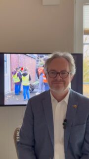 Freitagsinfo 23.01.2026
Heute in der Freitagsinfo:
- WünscheStadt Wachtendonk & Wankum
- Sanierung Bürgersaal
- Touristische Hilfskräfte gesucht
- Führungen für Neubürgerinnen
- Januar - Monat der Fitnessstudios
- Frühstückscafé der KfD
- Noch Karten verfügbar fürs WCC Dorfbeben
- „Korbflechten lernen“ beim Naturpark
youtu.be/lBUcOyp9RzI
#wankum #wachtendonk #paulhoene #freitagsinfo #bürgermeisterwawa