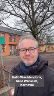 Freitagsinfo 13.02.2026
Heute in der Freitagsinfo:
-Planungs- und Verkehrsausschuss mit wichtigen Themen
-Rückblick Karnevalszug, Rathausstürmung und Altweiber-Rundgang
-Kinderkarneval und Kostümparty am 14.02. 
-Veränderungen bei der Kreisverkehr-Bepflanzung
-Valentinsgottesdienst in der Jona-Kirche 
-Kita Maria Goretti sucht neue Leitung
-Irish Session verschoben auf 21.02.
https://youtu.be/bDpA7qj7xc4 
#wankum #wachtendonk #paulhoene #freitagsinfo #bürgermeisterwawa