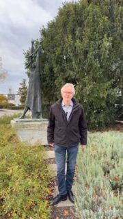 Freitagsinfo 14.11.2025
Heute in der Freitagsinfo:
-Volkstrauertag
-Martinszüge
-Jerko Sprühsysteme neu im Müldersfeld
-Abriss der Feuerwehr Wachtendonk schreitet voran
-Kinderspielzeugbörse in der Kita St. Marien
-„NiederrheinFräulein“ präsentiert ihr Buch „Heimatmomente“
-Buchausstellung und Autorenstammtisch
-Irish Session
-Kreativtag am Borghof
-Grünkohl-Woche im Kreis Kleve
-Adventsbasar und Kinderkrebsbasar
-Kulturkreis präsentiert Stefan Verhasselt
-Spendenlauf und Fußball-Biathlon-Meisterschaft am Sportpark Laerheide
https://youtu.be/GqvacSdm150
#wankum #wachtendonk #paulhoene #freitagsinfo #bürgermeisterwawa